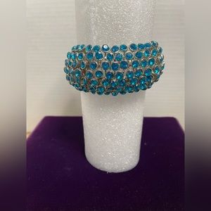 Blue rhinestone stretch bracelet